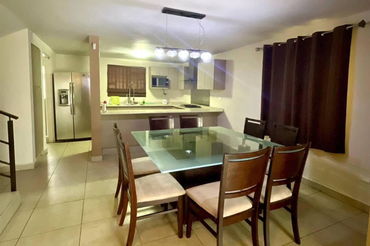 Altabrisa Residencial Villa Monterrey Dış mekan fotoğraf