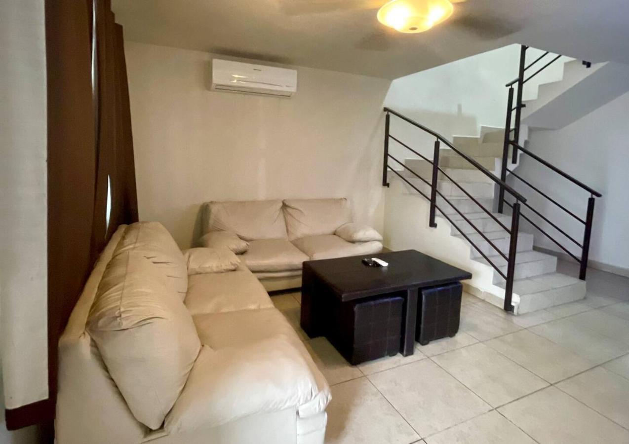 Altabrisa Residencial Villa Monterrey Dış mekan fotoğraf